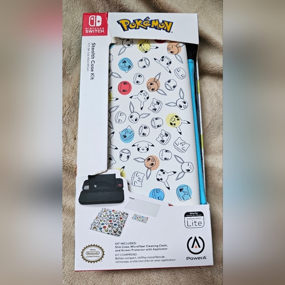 Nintendo Switch Lite Pokémon Design Case Kit. New - Picture 1 of 12